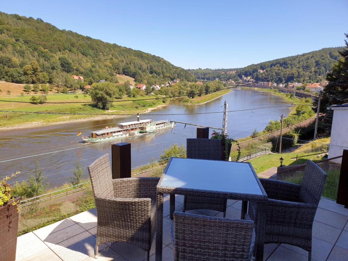 Saechsische-Schweiz-Ferienhaus-Wohnung-2-Mit-Hervorragendem-Panoramablick-Ueber-Das-Elbtal ケーニッヒスシュタイン・アン・デ・エルベ エクステリア 写真
